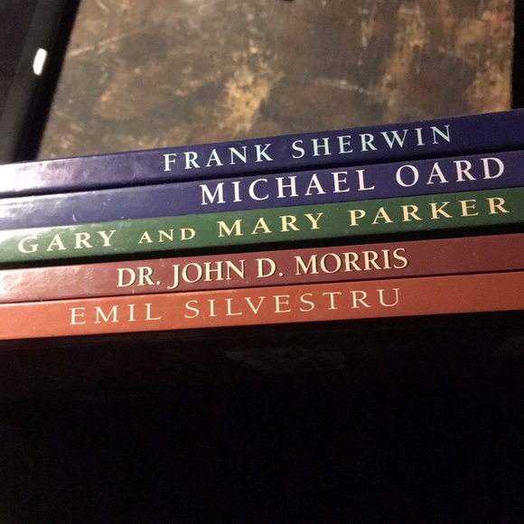 Books - Picture 2 of 3